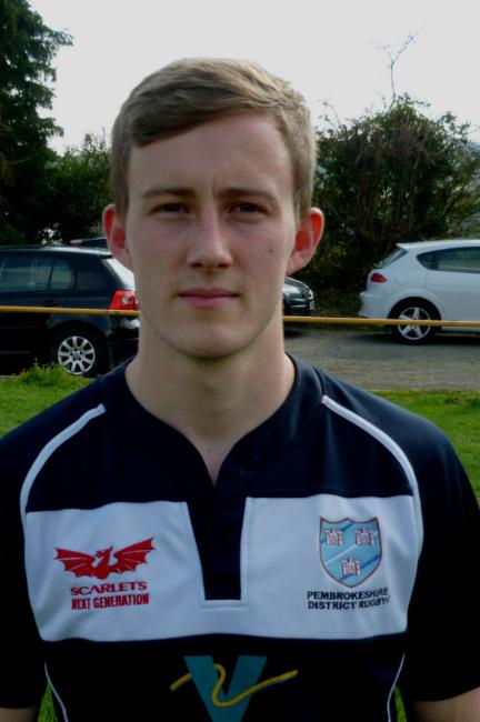 Alun Jenkins - try brace in cardigans big winn over St Davids