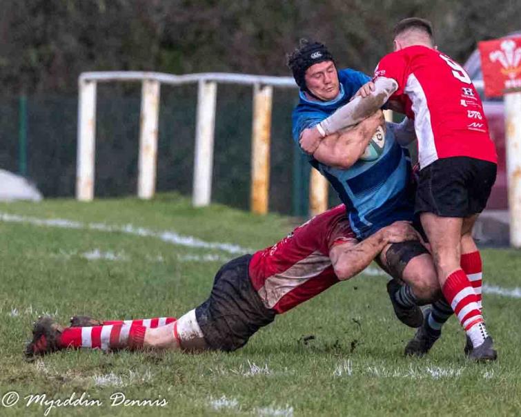 Tom in the thick of things
