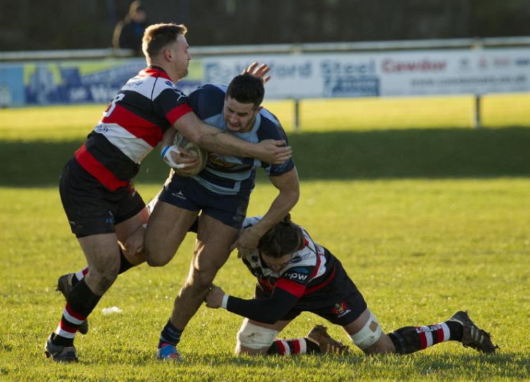 Jack Price runs strongly. Picture by Elwyn Davies