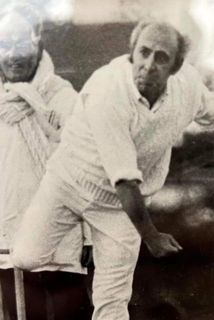 Keith Hulbert bowling