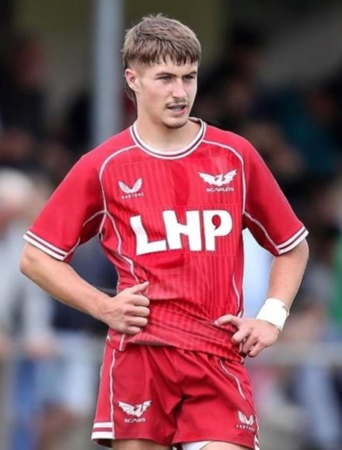 Iestyn Robb - playing for the Scarlets