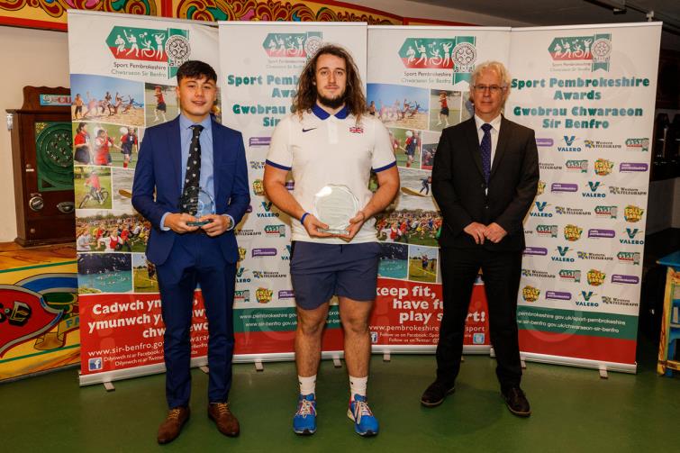 Boys Under 16s - Owen Rickard and Dafydd Pawlett with sponsor Stephen Thompson (Valero)