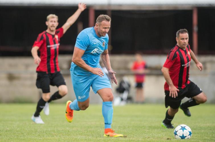 Lee Trundle scored a crucial second goal for title favourites Llanelli Town