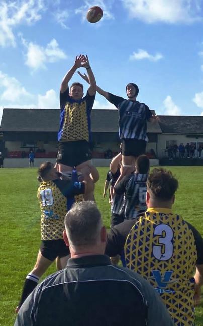 Pembroke Dock Quins edge this lineout against Bynea