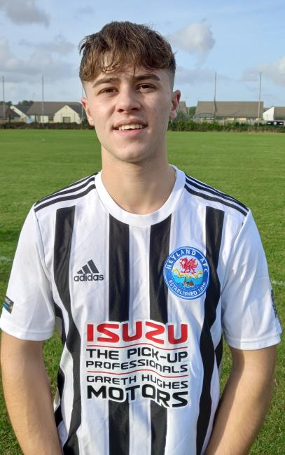 Max Bowman-Davies added an injury time fourth for Neyland