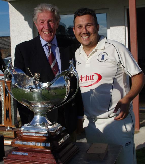 Danny Potter receives the Bowl