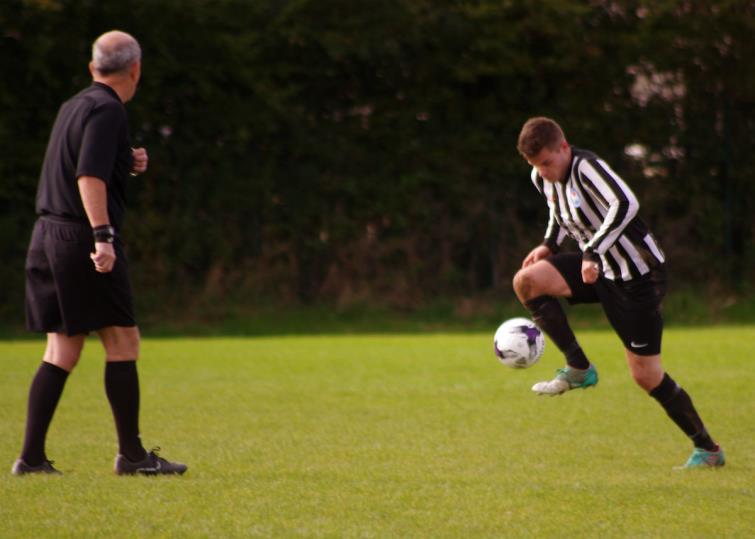 Henry Durrant in action for Neyland