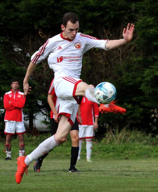 Scott Crawford scores for West Dragons