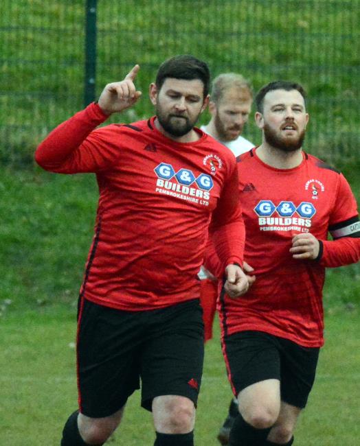 Phil Thompson scored for Pennar Robins