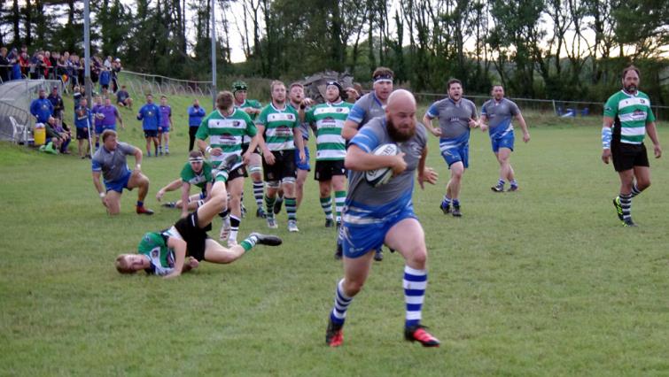 Steve Thomas opens the scoring for The Blues
