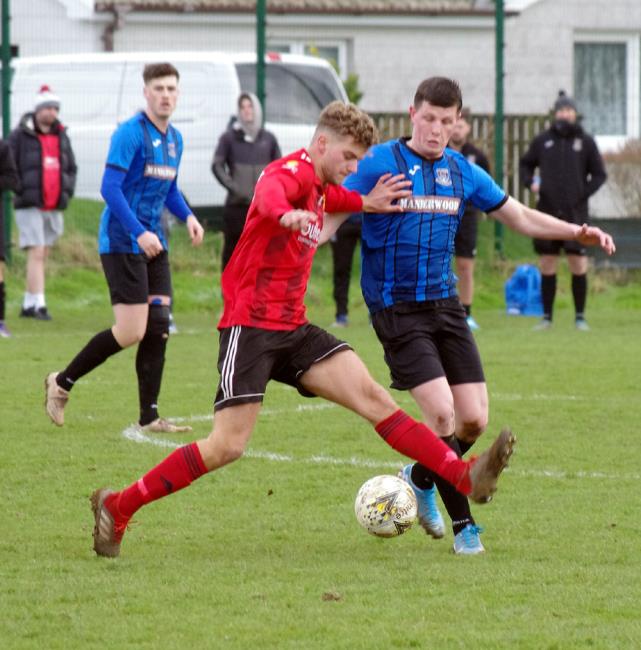 Zac Rowell pushes forward for Carew