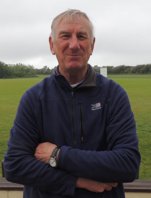 Malcolm Thomas