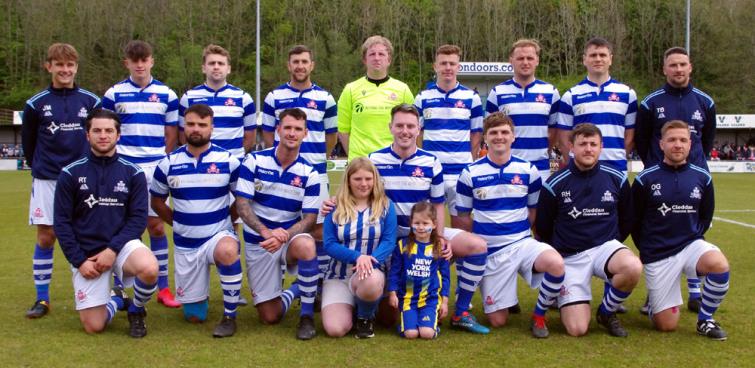 Kilgetty AFC line before kick off
