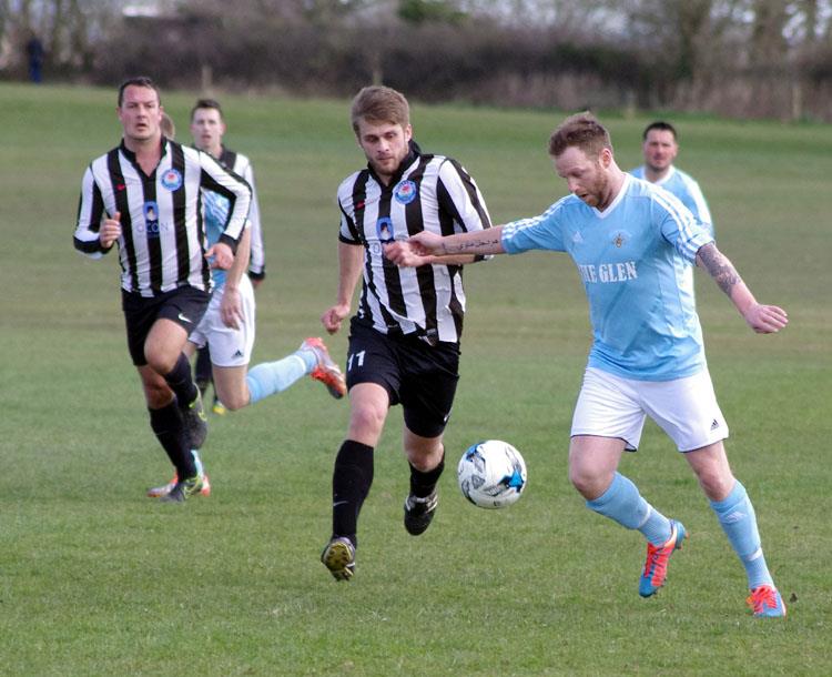 Two-horse title race between Goodwick and Hakin is really hotting up