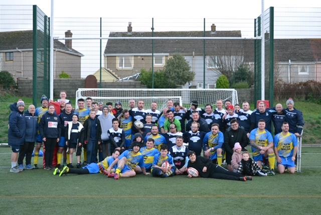 Both teams are pictured