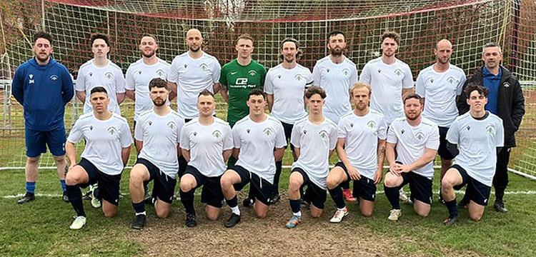 Merlins Bridge line-up before their disappointing semi final defeat against Llangyfelach
