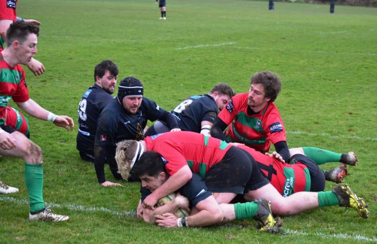 Luke Griffith-Dawes scores a Neyland try