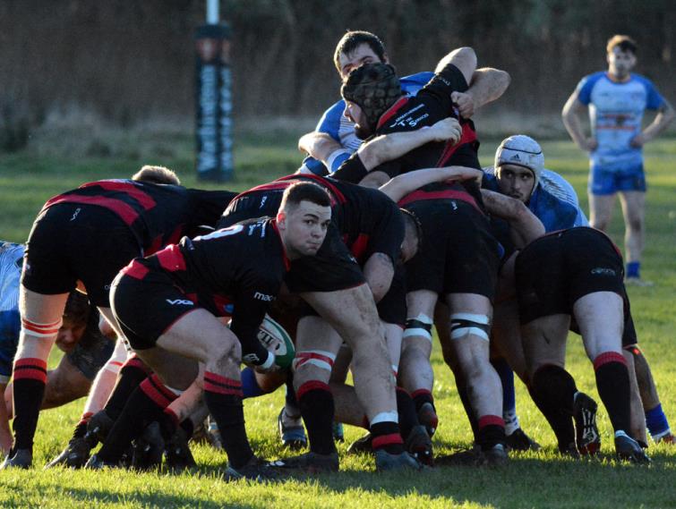 Carmarthen Athletic secure scrum ball