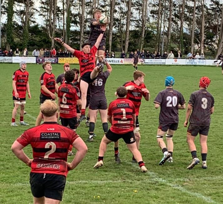 Crymych win this lineout battle