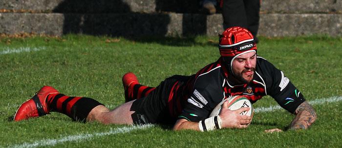 Will Crockford scores a try for Tenby
