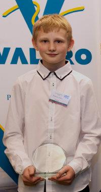Anthony’s a budding star in artistic gymnastics!