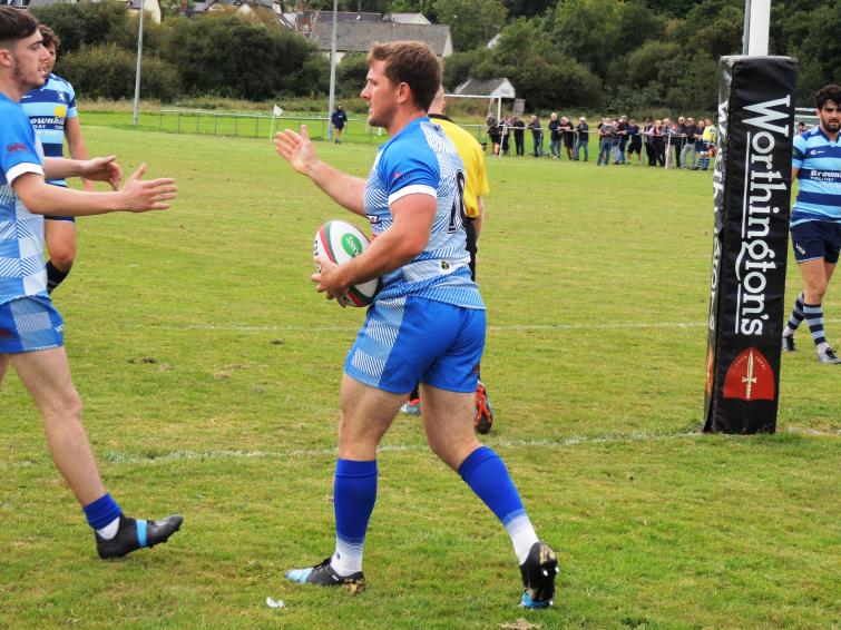 . . . And Griffiths scores a try