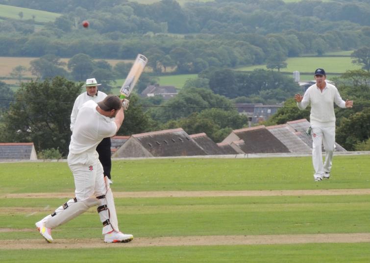 Another 6 for Strawbridge