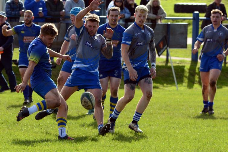 Aberaeron defend well