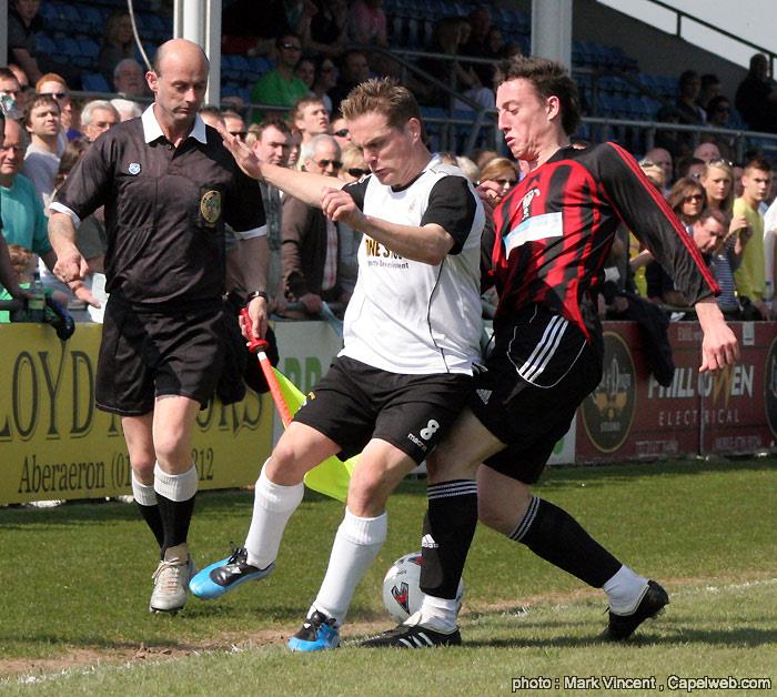 Alan Boswell running line at Senior Cup final