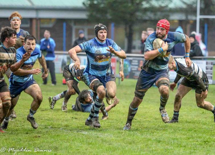 Alex Jenkins on the burst