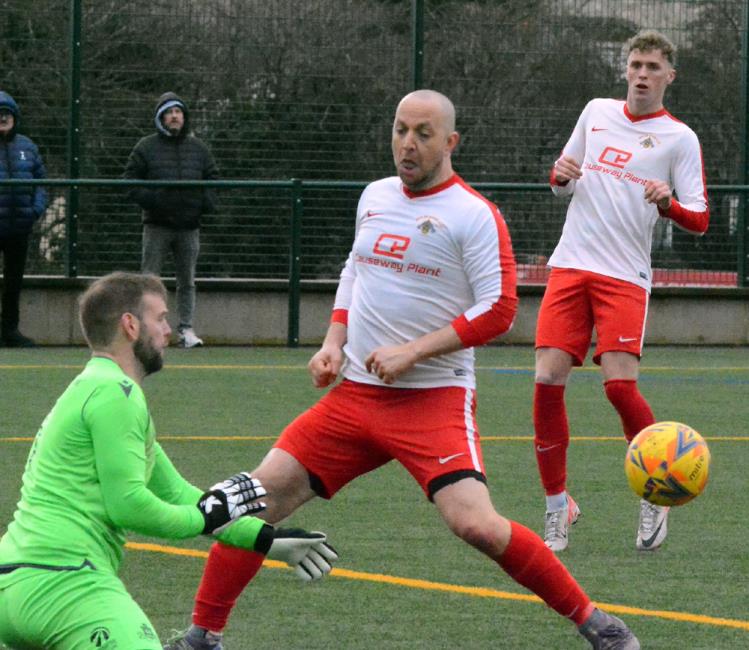 Alex Thomas netted early for The Wizards. Picture Gordon Thomas