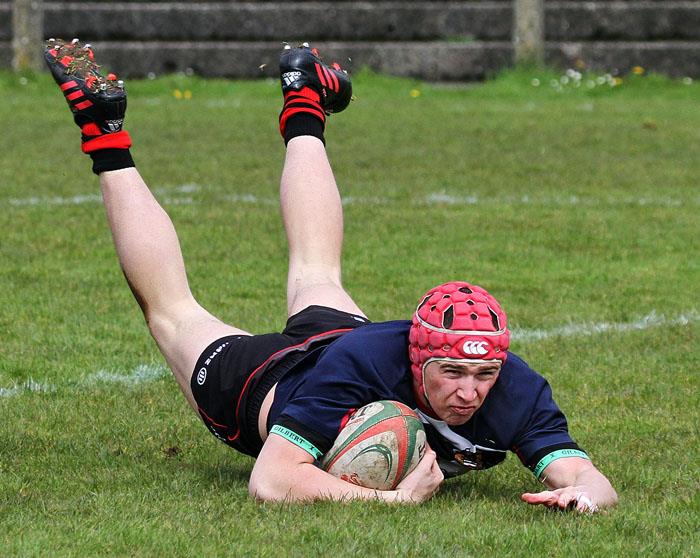 Alex Thomas scoring for Tenby