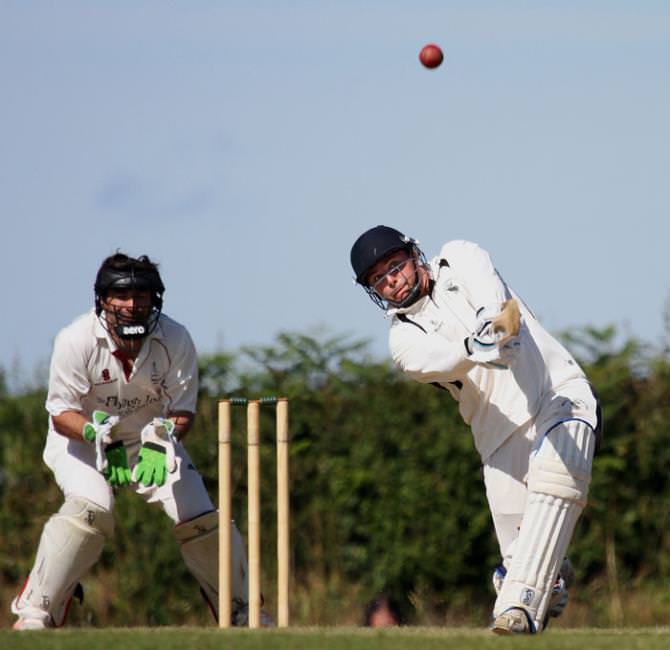 Neyland celebrate Duggie Morris hat-trick