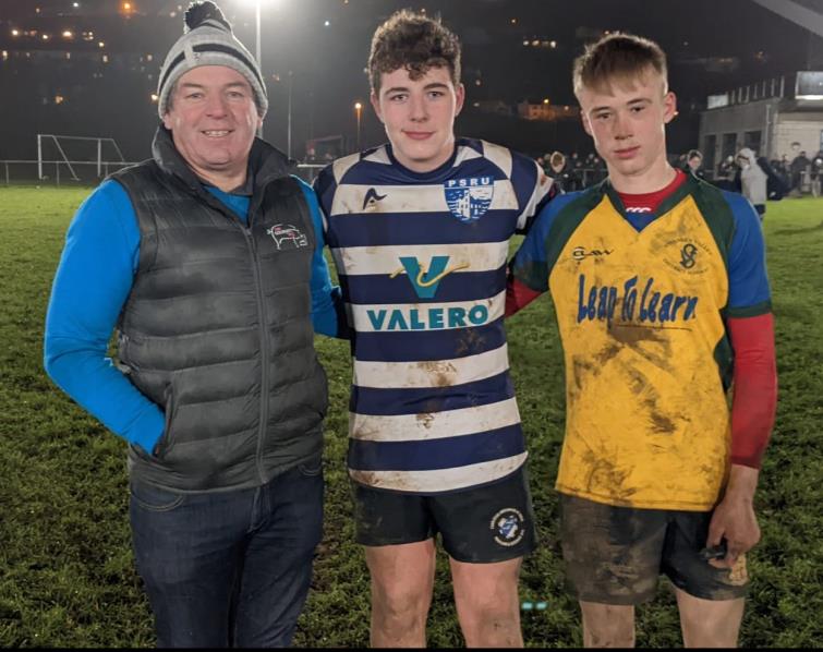 Dewar Shield men of the match with the sponsor