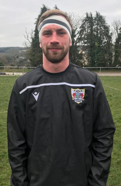 Bob Froy - try for St Davids