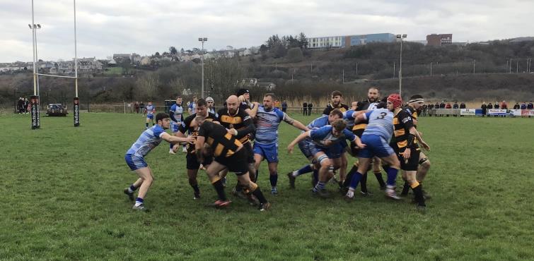 Pontarddulais set up an attack at The Moors