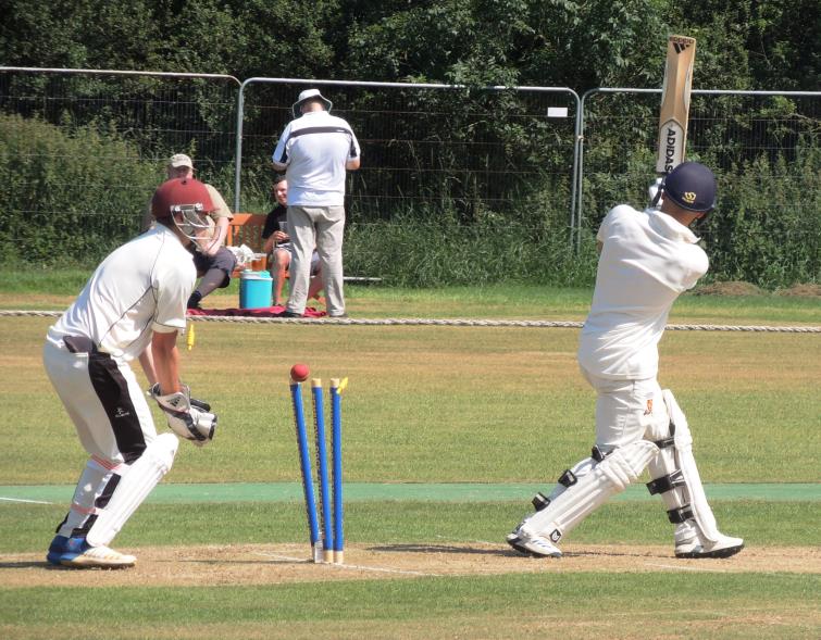 Brad McDermott Jenkins bowls Daf Davies