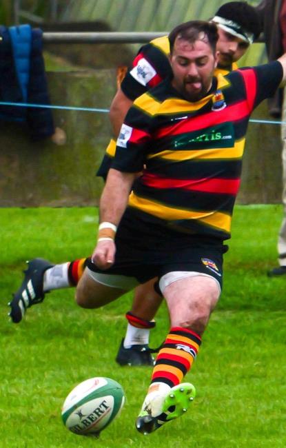 Shaun Leonard - superb kicking for Cardigan