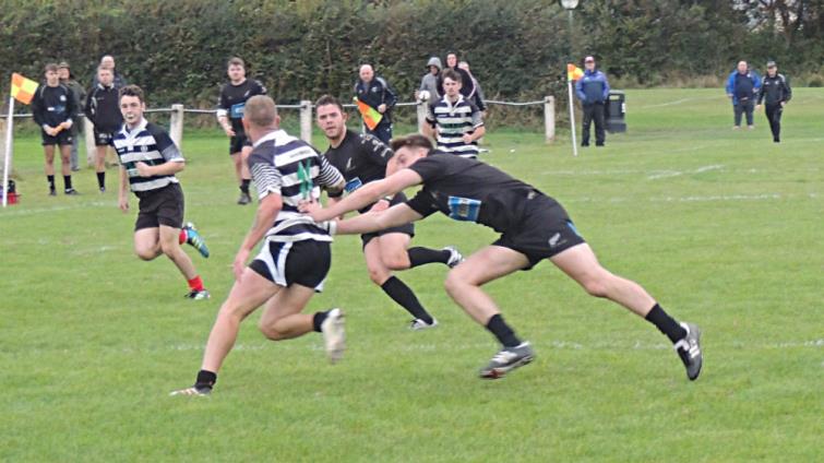 Good defence from Neyland