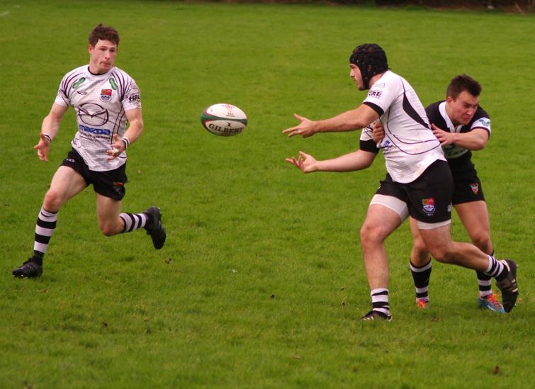 Good hands at the Quins