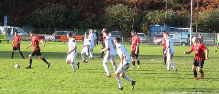 Goodwick spread play wide