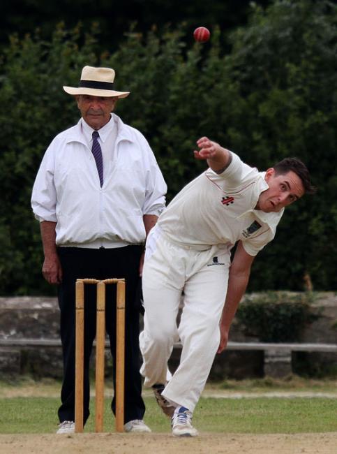 Geraint Phillips bowling for Whitland II
