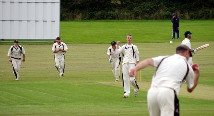 Division One Cricket Match Reports - 10th August 2013