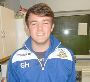 Young Bluebirds lower Aberdare’s colours