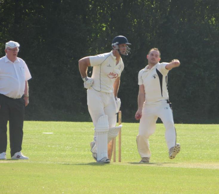 Sean Hannon in bowling action for Neyland