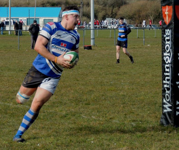 Ben John scores a try for the Seagulls