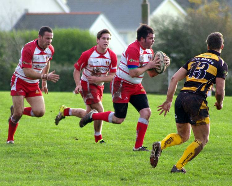  Dai Sweeney breaks for Milford Haven