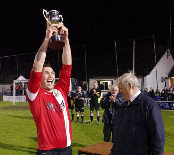 Clarbie Road win cup in extra time  