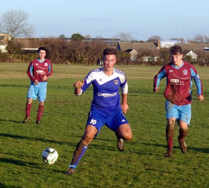 Bluebirds crush Bluebirds and Vikings win a nine-goal thriller