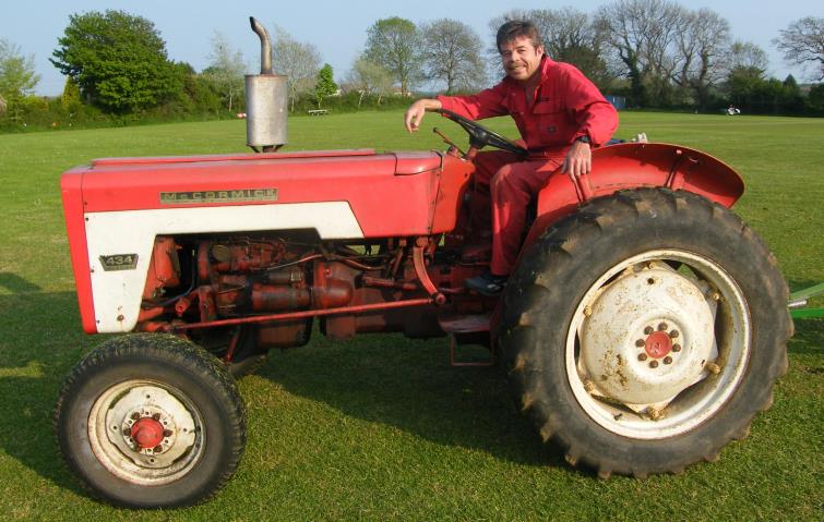 Jenks on board Pembroke CCs tractor
